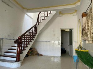 nhà số 9, phường linh tây, xây kiên cố, đường xe hơi rộng rãi, sổ đẹp, đất vuông vức