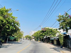 mặt tiền kinh doanh vị trí cực đẹp dt 134m2 ngang 6,3m ở linh trung thủ đức - thích hợp kd đa ngành