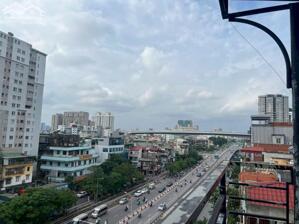 Cho thuê căn hộ CCMN Giải Phóng ngay BKX, 50m2, 7 Triệu ở tối đa 3 em sinh viên