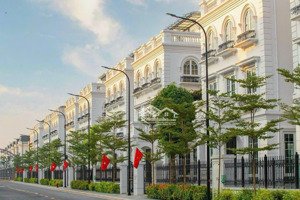 bán biệt thự avenue garden 261m2 hướng nam , đã có sổ