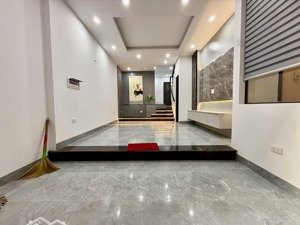 giảm sốc căn nhà đẹp phố trần cung - 5 tầng thang máy 52m2 - 5 tầng - mt 3,7m giá 10,5 tỷ