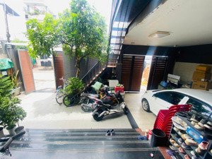 cg: biệt thự chân dài phước bình - quận 9 - thủ đức. giá 28 tỷ tl, dt: 172m2