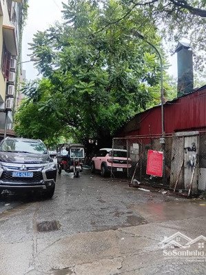 bán đất tặng nhà cấp 4 mặt ngõ lô góc, ô tô tránh gần lê văn lương