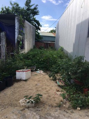 đất đẹp nở hậu - cách trục đường chính thông thẳng làng đại học 20m