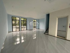 cho thuê mặt bằng kinh doanh vinhomes imperia