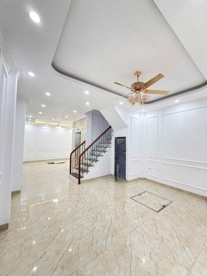 bán nhà vip kim giang diện tích 50m2 7 tầng 15 tỷ thanh xuân - hà nội