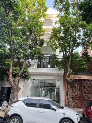 mr.tuấn :nhà 4 tầng 70m mặt đường hàm nghi,sở dầu,hồng bàng đường thông 12m giá chỉ 5,5 tỷ