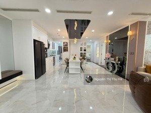 cần bán căn hộ 3 phòng ngủ landmark plus vinhomes central park thu hà
