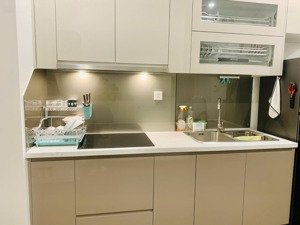 bán chung cư vinhomes symphony-long biên-31m thông thủy-view nội khu-sẵn sổ đỏ-giá 3.5 tỷ (tl)