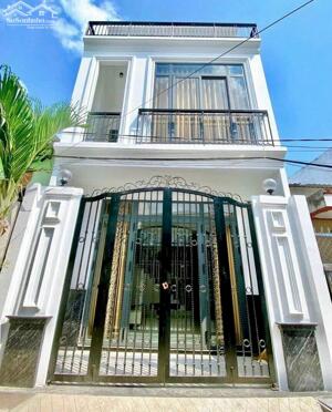 Bán nhà hẻm đường oto vào được giá chưa tới 3,5 tỷ