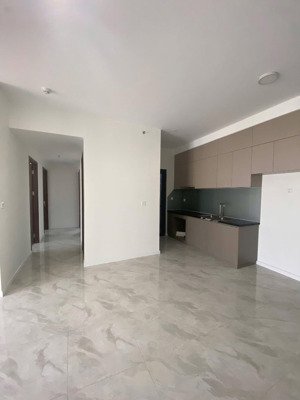 cho thuê căn hộ privia- an dương vương- 3pn dt 85m2. đã trang bị rèm, giàn phơi.giá 11.5triệu