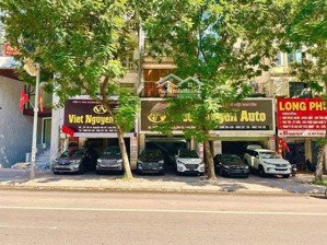 cho thuê t1,2 hoặc nguyên căn nhà mp nguyễn văn cừ .