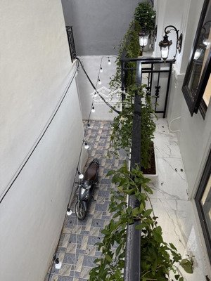 nhà đẹp cảm hội - lò đúc. gần phố, ngõ rộng thoáng - ở sướng