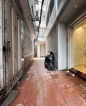 gấp gấp!!! bán nhà định công, diện tích 37m2, 5 tầng, gần phố, ở ngay, giá bán nhỉnh 7 tỷ