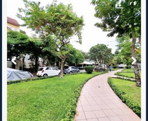 nhà mặt tiền. 102m2, bán 15.5 tỷ, quận 8 đường bông sao phường 5