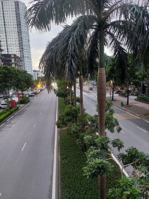 cc phân lô mặt phố vip, thang máy - 7 tầng nhà mới - diện tích 62m2 - giá 18 tỷ