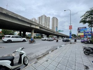 toà nhà mặt phố 9 tầng có hầm - mt khủng - làm trụ sở công ty, phòng khám - 110 tr/th - chỉ 66 tỷ