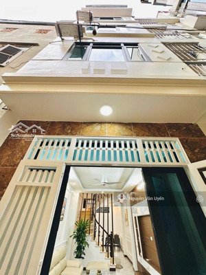 bán nhà : nguyễn hoàng, mỹ đình 42m 5 tầng mặt tiền 5m giá chỉ 8,9 tỷ, nhà mới, ngõ rộng,thông...