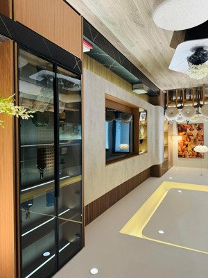 chính chủ bán căn hộ chung cư 3 ngủ 100m2 full nội thất như ảnh tại 173 xuân thuỷ lh 