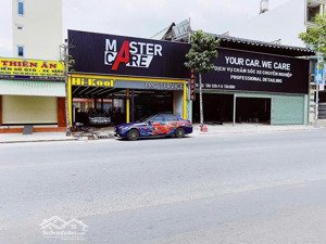 siêu vị trí -mt ngay sân bay tsn đường lớn 30m tân sơn dt 13,5x20m-dtcn 279m2 -gía 52 tỷ