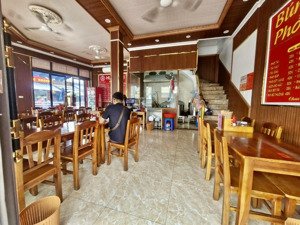 chỉ 17 tỷ hơn, có ngay lô góc tô hiệu, hà đông. dt 65m2, 5 tầng. dòng tiền 50tr/ tháng.