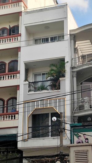 nhà 5 tầng thang máy (4x18m). đoạn đẹp nhất khu bàu cát. giảm 1 tỷ còn 15,2 tỷ thương lượng