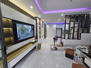 nhà mới đập hộp, nội thất xịn xò. bán nhà ngõ 15 phương mai. dt 46m2_4tầng_mt 4m_giá hơn 10 tỷ.