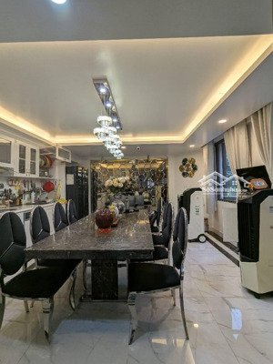 nhà khu phan xích long phú nhuận diện tích lớn 155m2-4,5x33m 22 tỷ