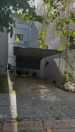 chính chủ bán nhanh lô đất vị trí trung tâm siêu đẹp, gần sông sát biển, giá công khai 13,3 tỷ