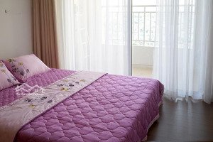 bán căn hộ chung cư lê thị riêng, q10, thang máy, 55m2, 2pn, 2.75 tỷ, sổ hồng