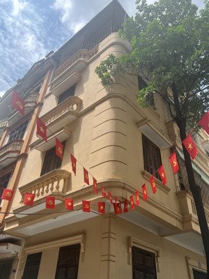 siêu hiếm-nguyễn chánh-phân lô bàn cờ-dt 50m nhỉnh 21 tỷ-lô góc -vỉa hè ô tô dừng đỗ ngày đêm-