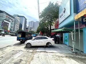 bán gấp nhà mặt phố phùng hưng khai thác kinh doanh và giữ dòng tiền ổn định