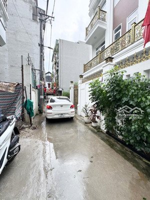 bán gấp nhà 5 tầng lô góc, văn trì minh khai ô tô con đỗ cửa, ngõ thông rộng thoáng, gần phố