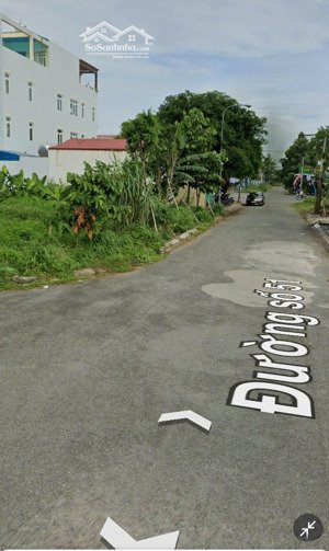 cần bán cặp nền góc 250m góc đường 51 cách lạc long quân 25m,ngang 10,5*25m giá 5,8ty lh 