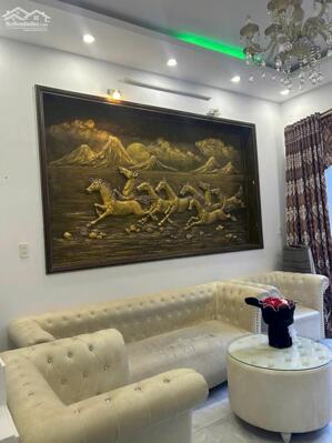 BÁN NHANH NHÀ 3 TẦNG ĐẸP Ở NGAY – MẶT PHỐ VŨ TRỌNG PHỤNG, HẢI CHÂU – KỀ NGAY TOÀ THÁ 70 TẦNG ĐÀ NẴNG – HIẾM