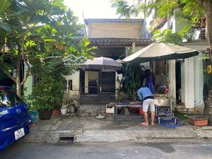 hot! 5ty3 nha câp 4 lững ttam tp hôi an khu vila -homsetay- ksan - đươg nhựa 5.5m gia bằn k betong