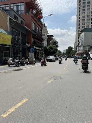 bán nhà mặt phố xuân diệu tây hồ, vị trí đắc địa diện tích rộng mặt tiền khủng