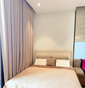 giá tốt nhất, bán nhanh căn studio landmark 2tỷ680, 32m2 full đồ sẵn khách thuê. sẵn sổ kí mua bán