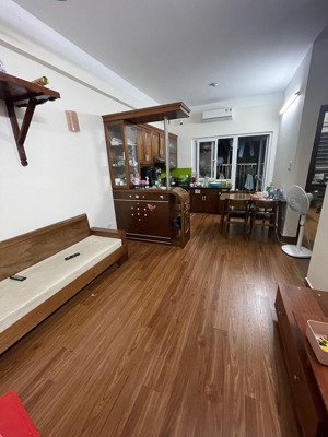 bán căn 2pn diện tích 71m tòa hh2de xuân mai, yên nghĩa, để lại full nội thất, chỉ mang tivi...