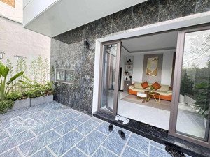 5.5 tỷ quá rẻ cho một siêu phẩm ở phúc lợi- gần o to - hàng xóm vinhomes - dt 52m2 -mt 6m - 5 tầng