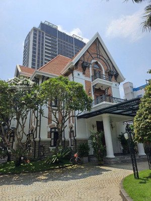 đẳng cấp sang trọng - mt nguyễn ư dĩ, p.thảo điền, quận 2 - dt 37 x 40m - 3 tầng - giá bán 380 tỷ