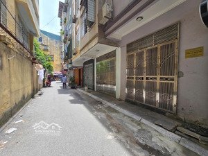 cần bán nhà phố trần thái tông, cầu giấy. thông tin cơ bản: diện tích: 68m2