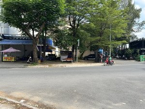bán lô a38 góc 2 mặt tiền - đối diện công viên - dự án huy hoàng - đường trương văn bang