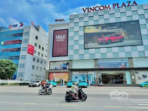 nhà 4 tầng, 89m2 (5x18), đường đỗ xuân hợp vào - quận 9, giá 8,4 tỷ, sổ hồng riêng