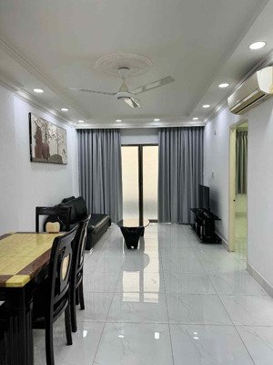 chính chủ cho thuê chung cư 2pn quận 1