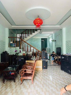 bán nhà 2 tầng đường mai anh tuấn - gần chợ hoà xuân - cẩm lệ