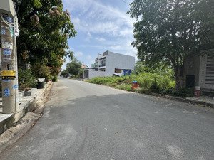 giảm 300 triệu lô đất thổ cư 160m2 kdc hẻm 274 nguyễn văn tạo,long thới gần trung tâm hành chính xã