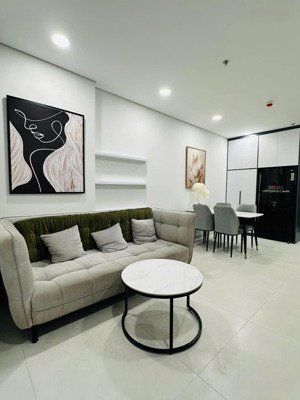 cho thuê căn hộ 2 ngủ khai sơn city tầng cao, full đồ từ a đến z.