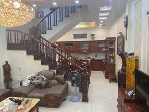 bán gấp nhà ngõ bạch mai, lô góc, 2 mặt tiền. dt 55m2 - mt 8. giá 12 tỷ.