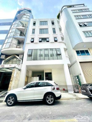 building ngang 9m - sử dụng hơn 1.700m2 - gần trung tâm gem center - số 8 nguyễn văn thủ, quận 1.!